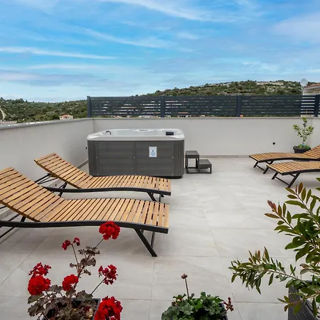 アパート Sea Heaven, Kanica *