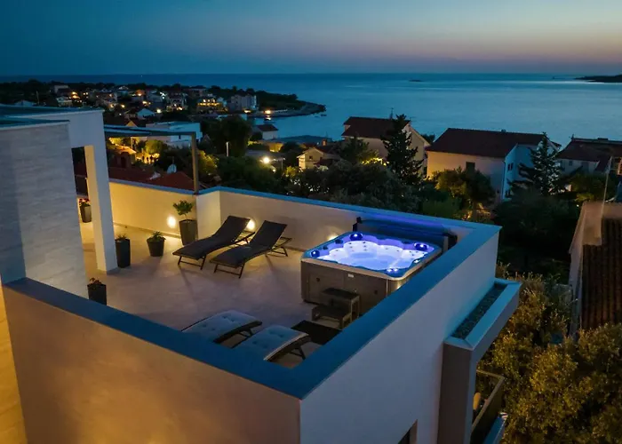 アパート Sea Heaven, Kanica