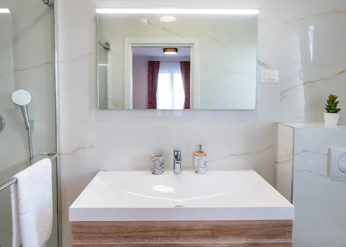 Daire Sea Heaven, Kanica