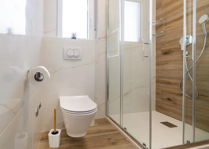 Sea Heaven, Kanica ロゴズニッツァ