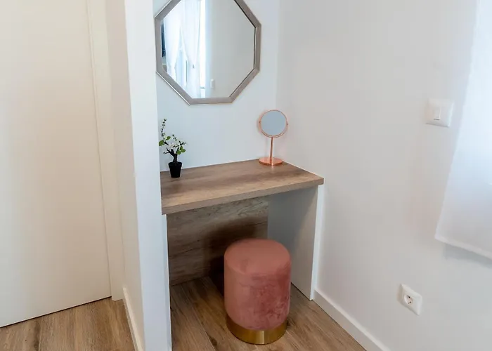 Sea Heaven, Kanica アパート ロゴズニッツァ