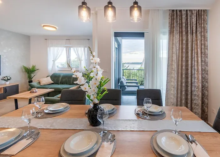 Sea Heaven, Kanica アパート ロゴズニッツァ