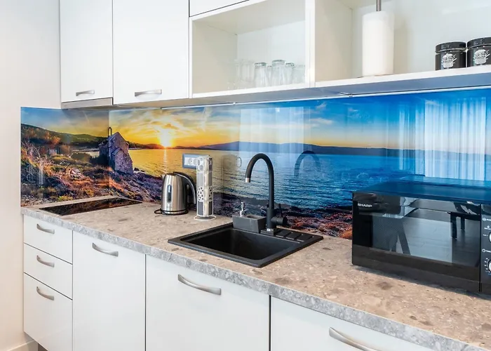 Sea Heaven, Kanica ロゴズニッツァ