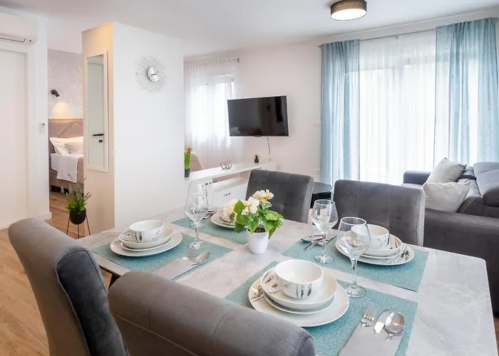 Sea Heaven, Kanica アパート ロゴズニッツァ